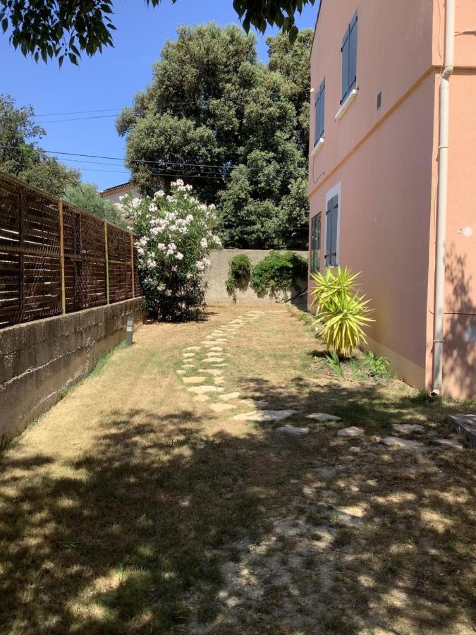 Ferienwohnung Un Sejour Entre Nimes Et Montpellier Souvignargues Exterior foto
